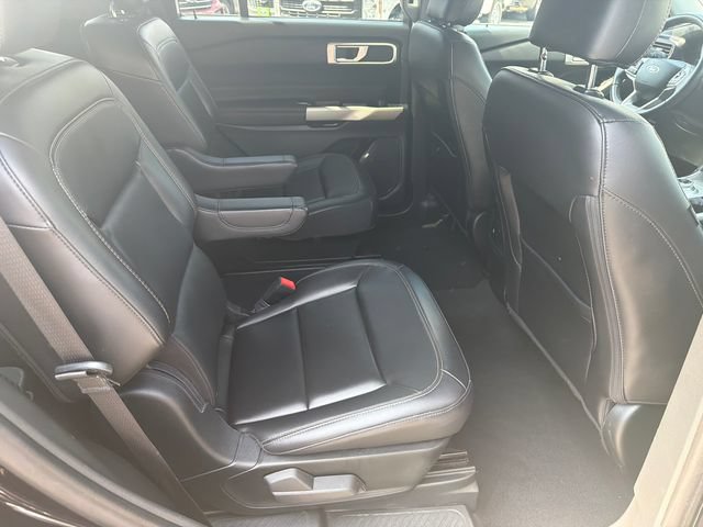 Certified 2024 Ford Explorer XLT AWD/4WD image 17