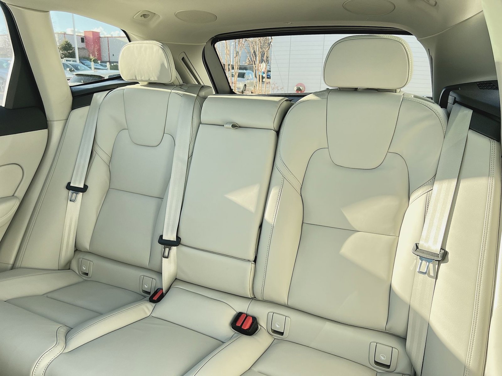 New 2026 Volvo XC60 B5 Ultra w/ Protection Package Premier image 24