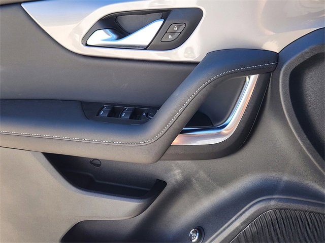 New 2025 Chevrolet Blazer LT w/ Convenience Package image 17
