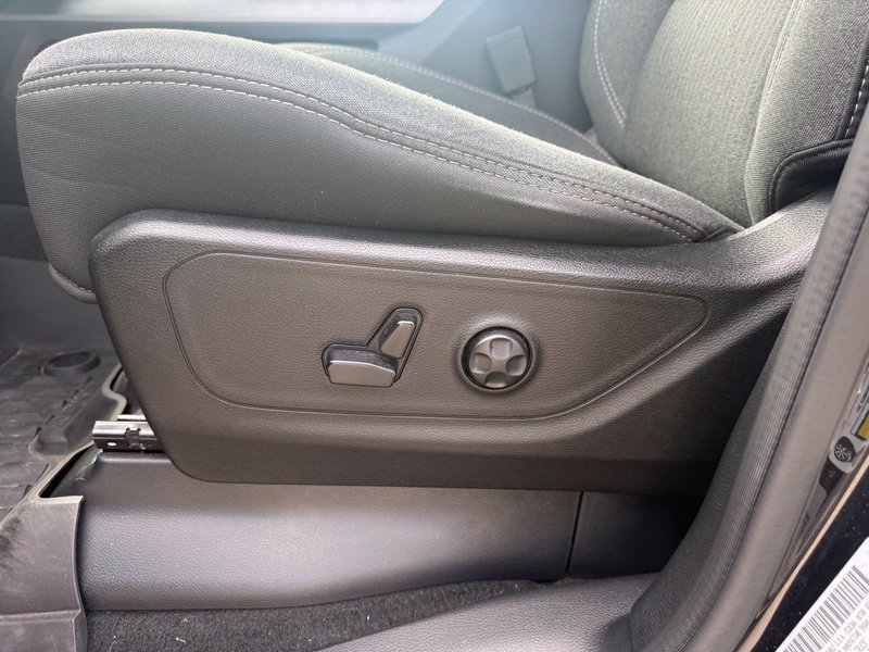 Used 2020 RAM 1500 Big Horn AWD/4WD image 4