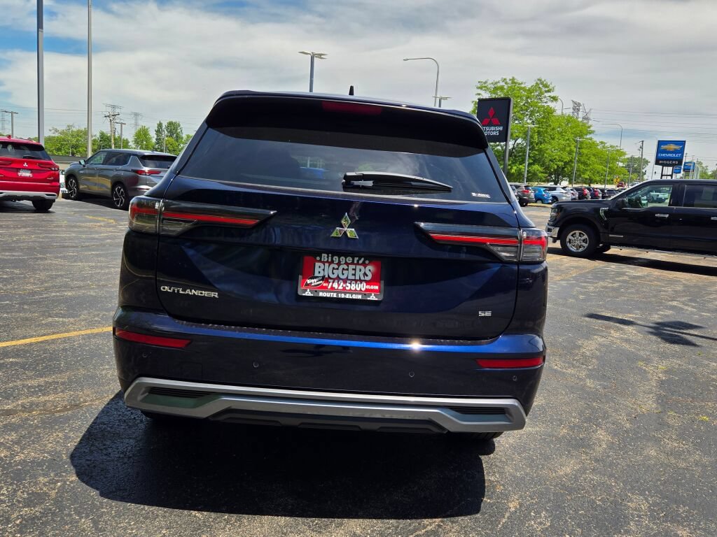 New 2026 Mitsubishi Outlander SE AWD/4WD image 11