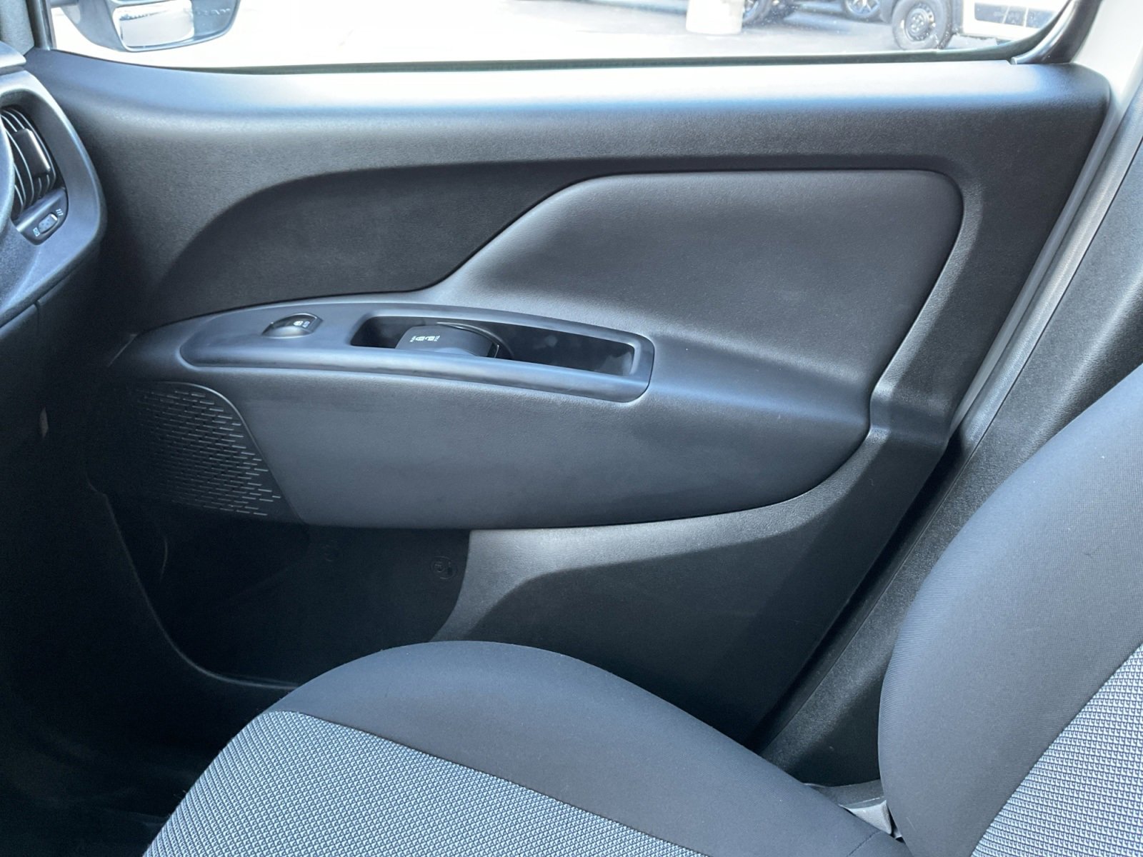 Used 2019 RAM ProMaster City Tradesman image 16