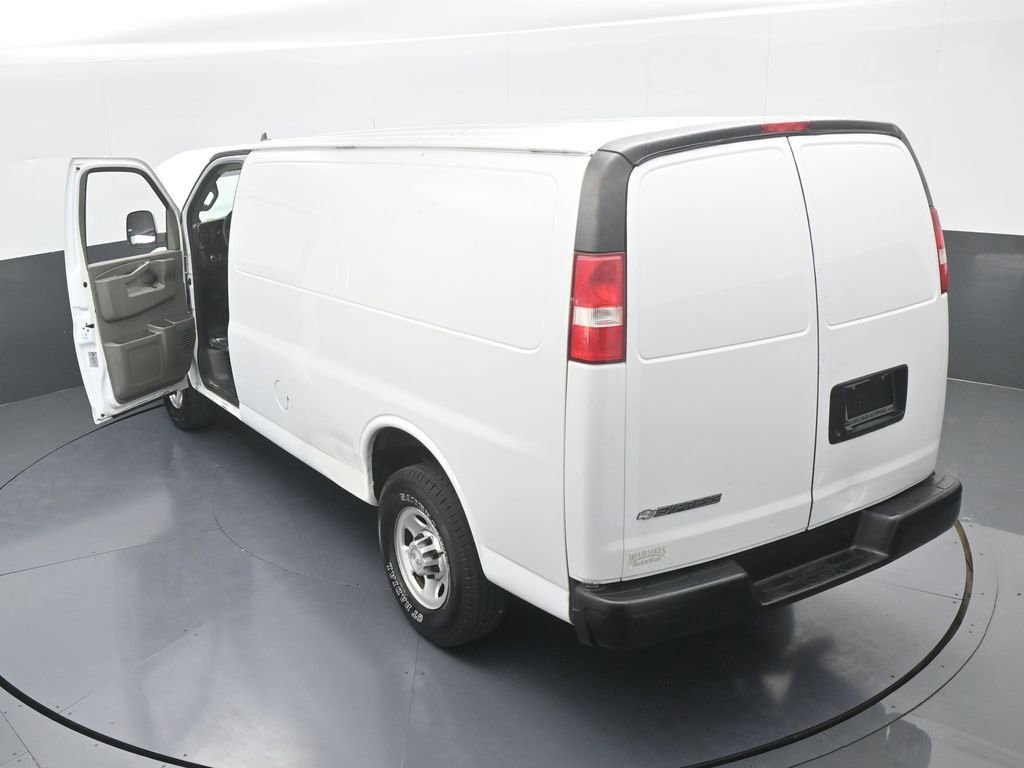 Used 2019 Chevrolet Express 2500 image 56