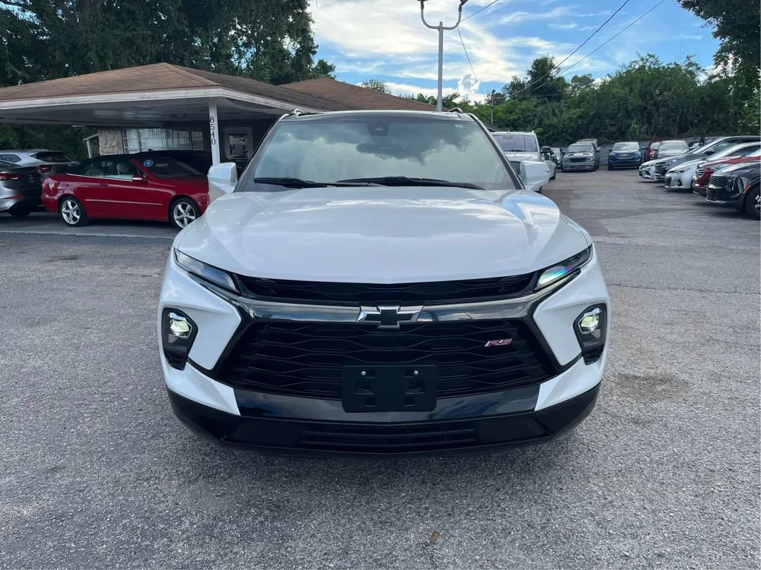 Used 2023 Chevrolet Blazer RS w/ Enhanced Convenience Package FWD image 2