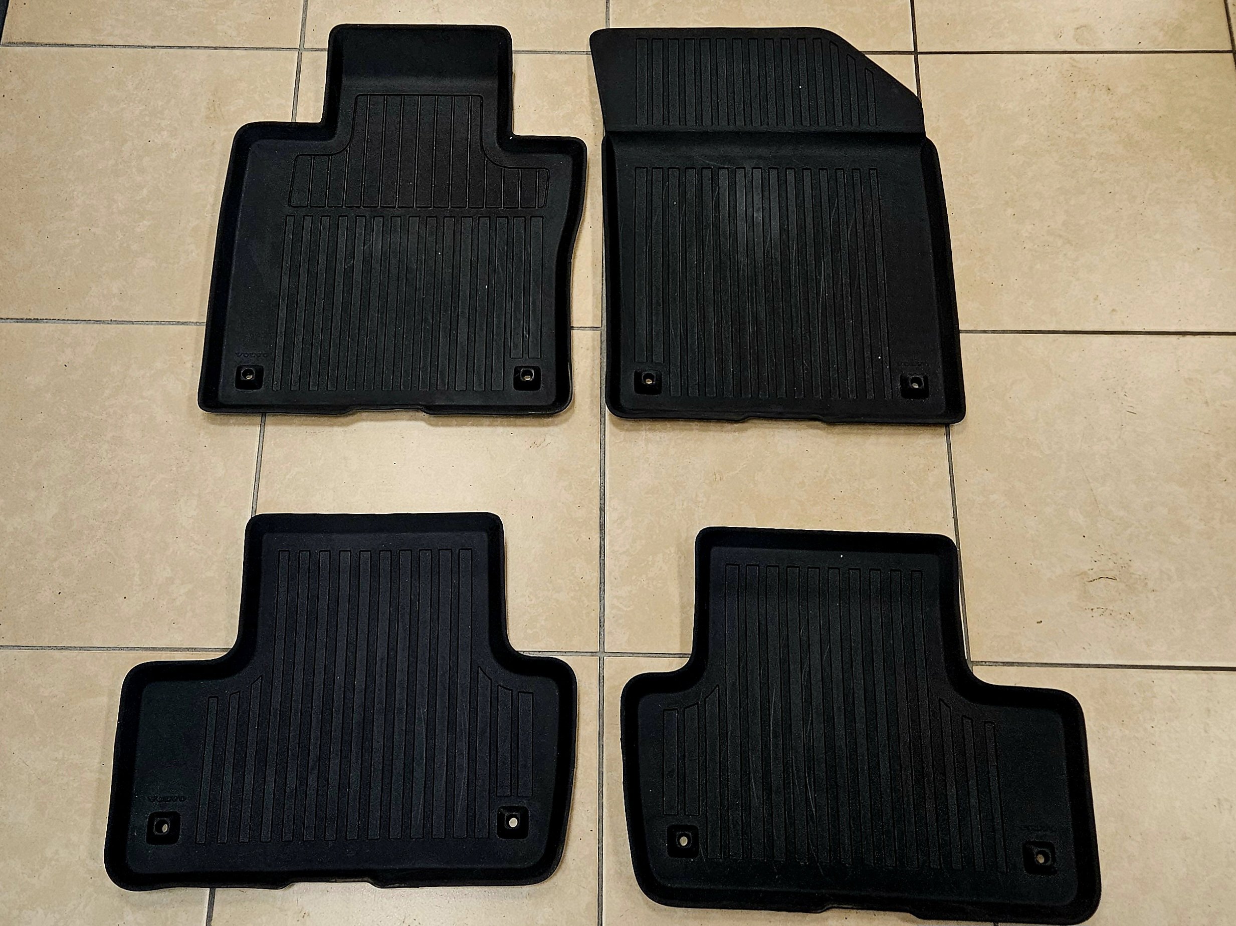 Used 2025 Volvo XC60 T8 Ultra w/ Protection Package Premier image 46