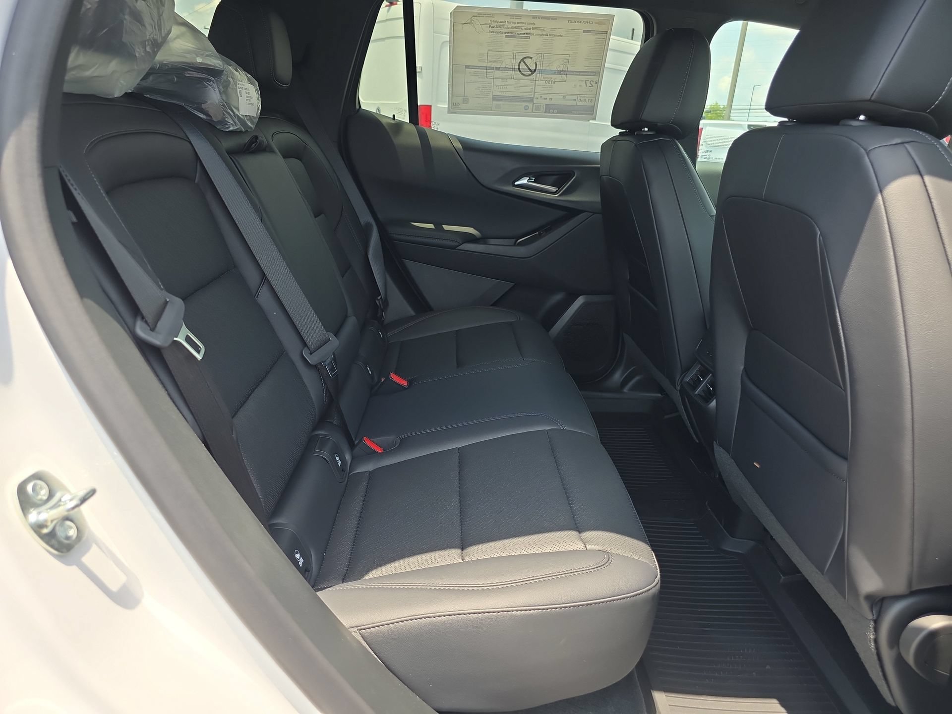 New 2026 Chevrolet Equinox LT w/ Convenience Package II FWD image 14