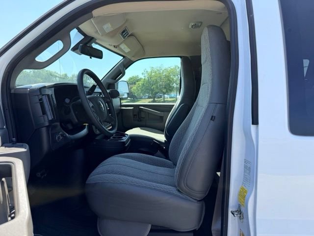 Certified 2025 Chevrolet Express 2500 w/ Driver Convenience Package RWD image 7