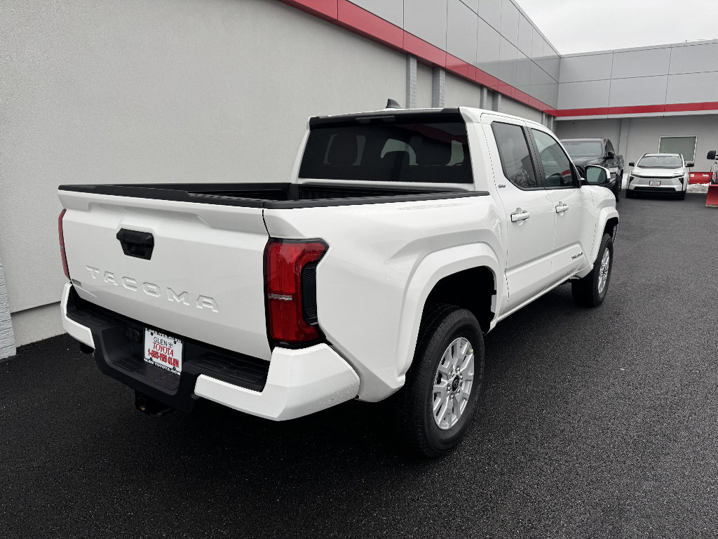 Used 2026 Toyota Tacoma SR5 image 5