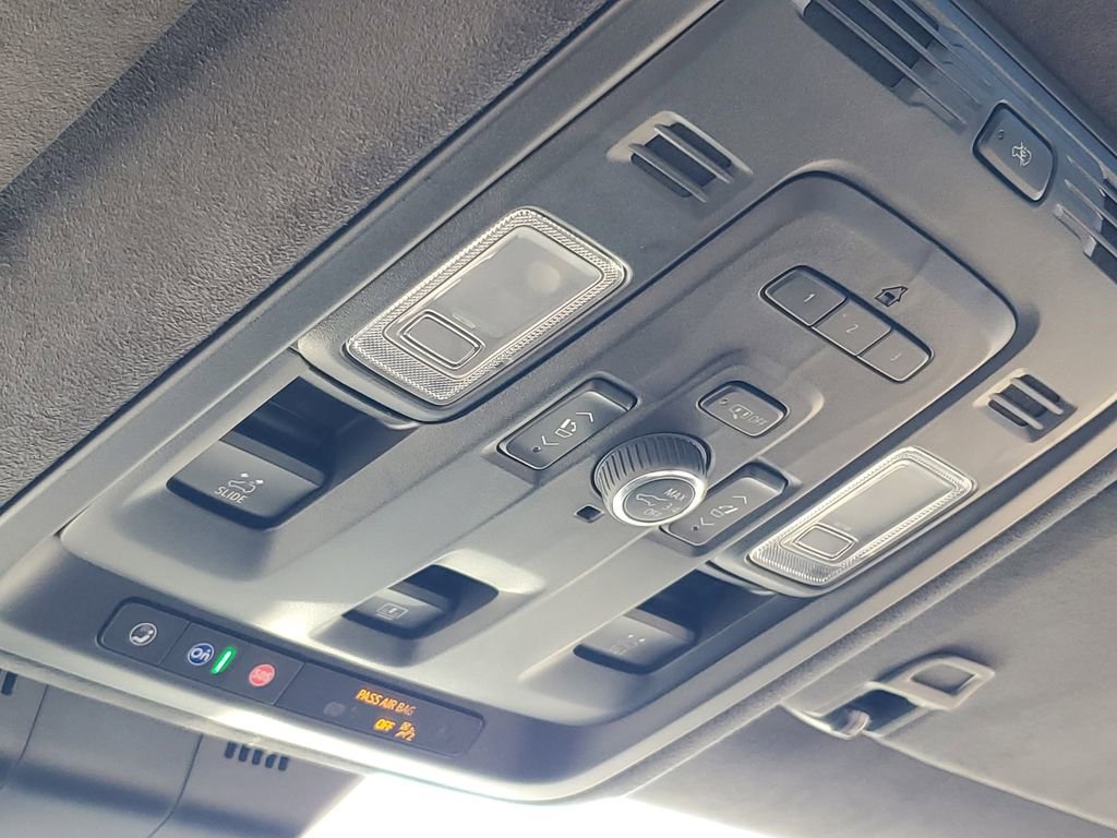 Used 2023 Cadillac Escalade Sport Platinum w/ Heavy-Duty Trailer Package image 19