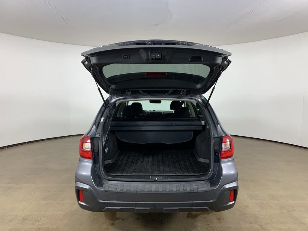 Used 2019 Subaru Outback 2.5i Premium image 12