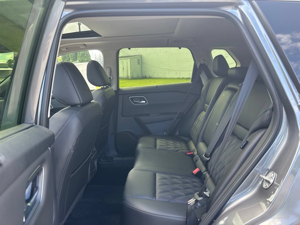 New 2026 Nissan Rogue Platinum w/ Platinum Premium Package AWD/4WD image 12