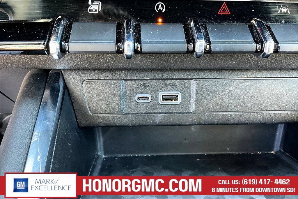 Used 2024 GMC Canyon AT4 AWD/4WD image 17