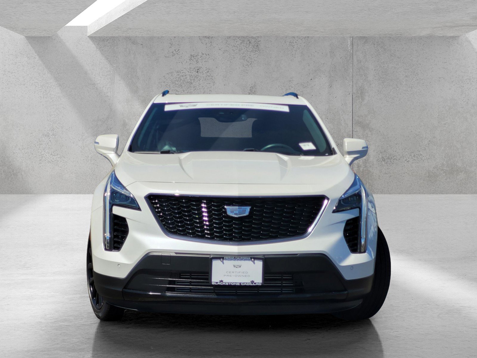 Certified 2022 Cadillac XT4 Sport w/ LPO, ONYX Package image 2