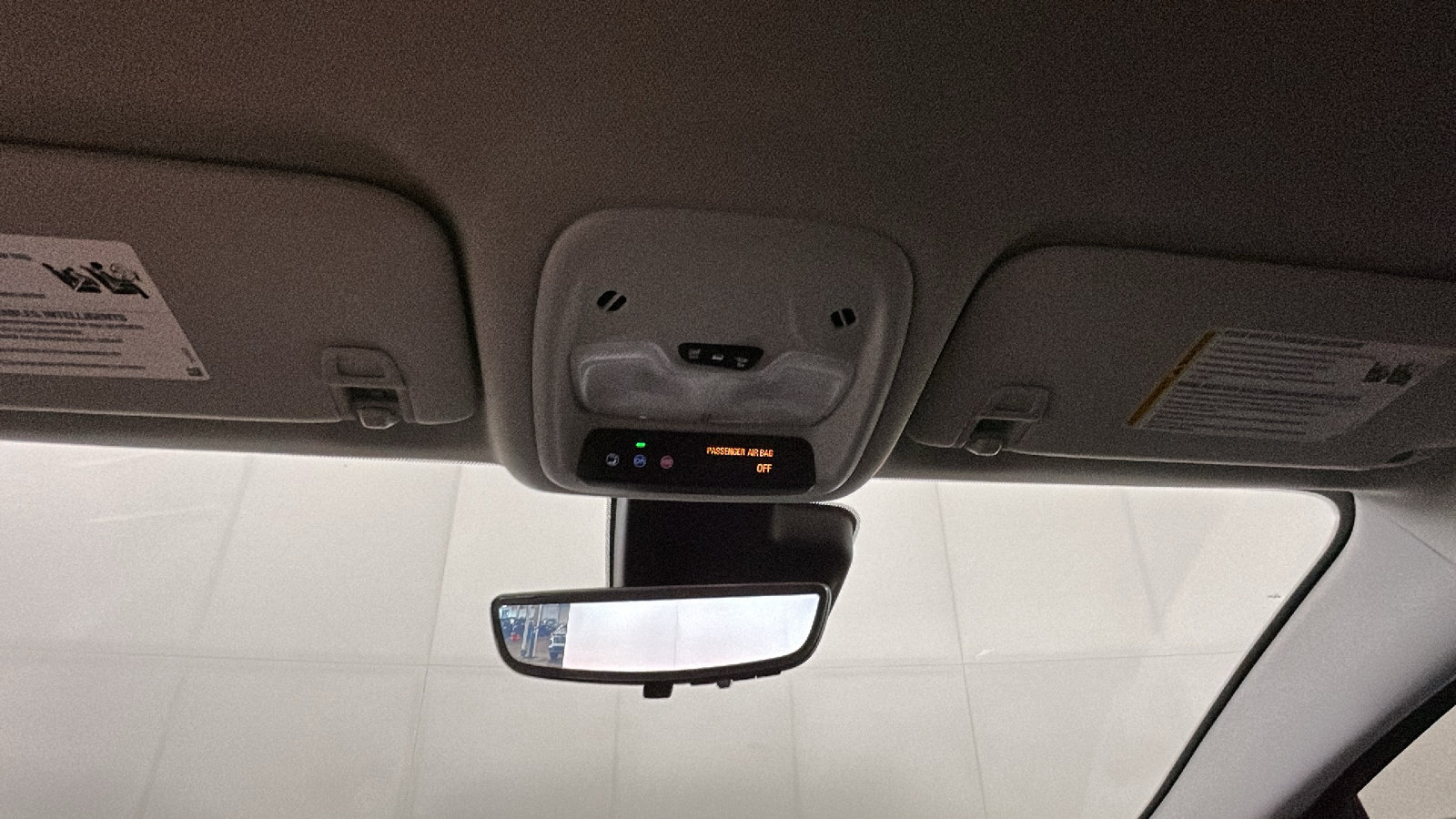 Used 2023 Chevrolet Bolt EUV Premier FWD image 28