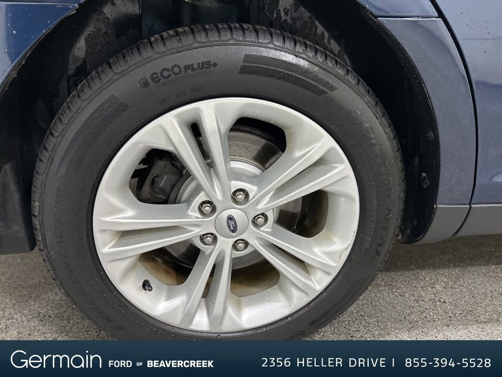 Used 2017 Ford Taurus SEL image 11