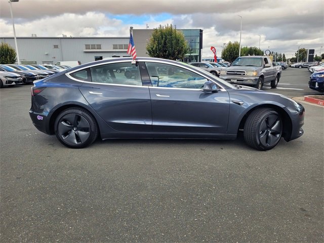 Used 2018 Tesla Model 3 Long Range image 3