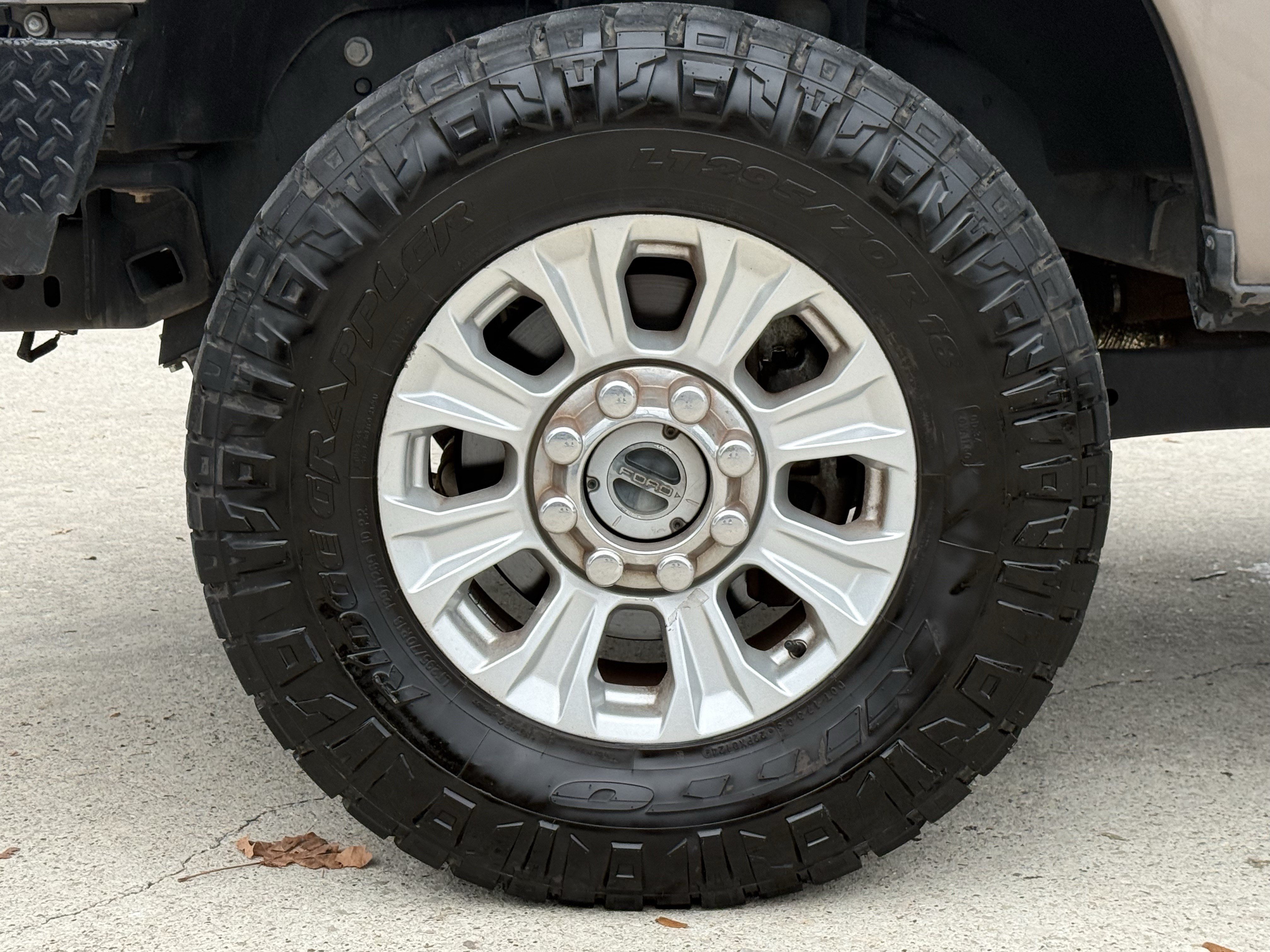 Used 2021 Ford F250 XLT w/ XLT Value Package AWD/4WD image 13