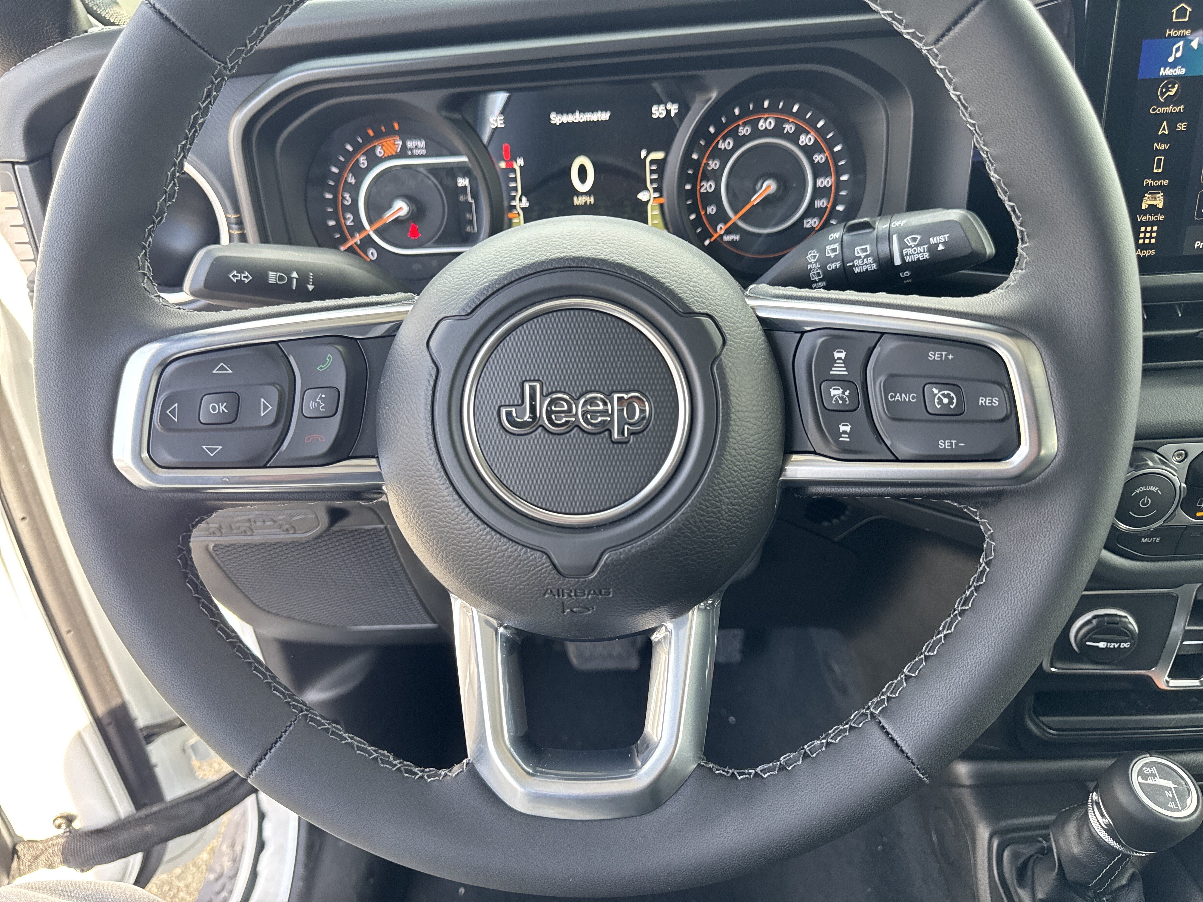 New 2026 Jeep Wrangler Unlimited Sahara AWD/4WD image 7