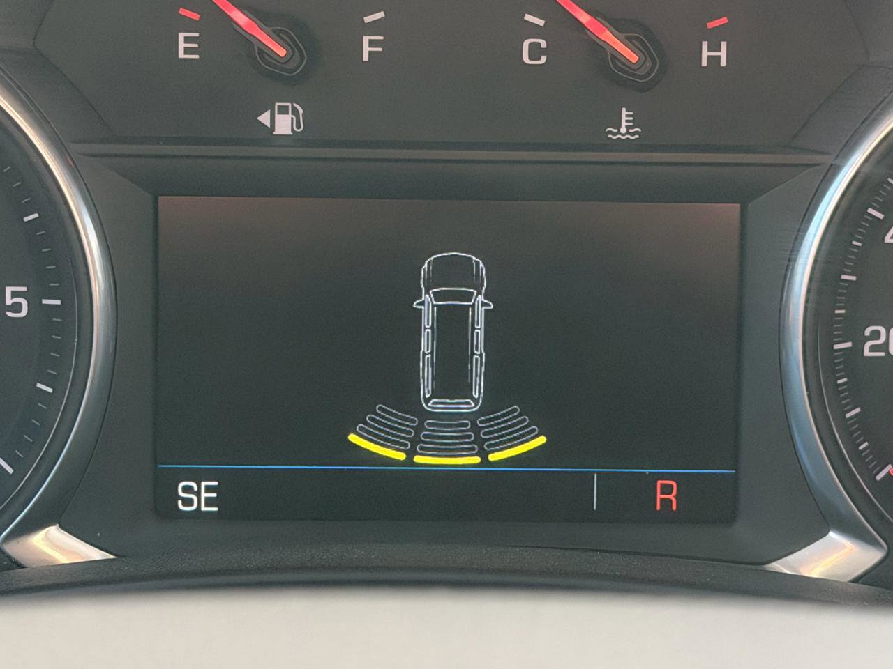 Used 2018 GMC Terrain SLE w/ Infotainment Package I AWD/4WD image 31
