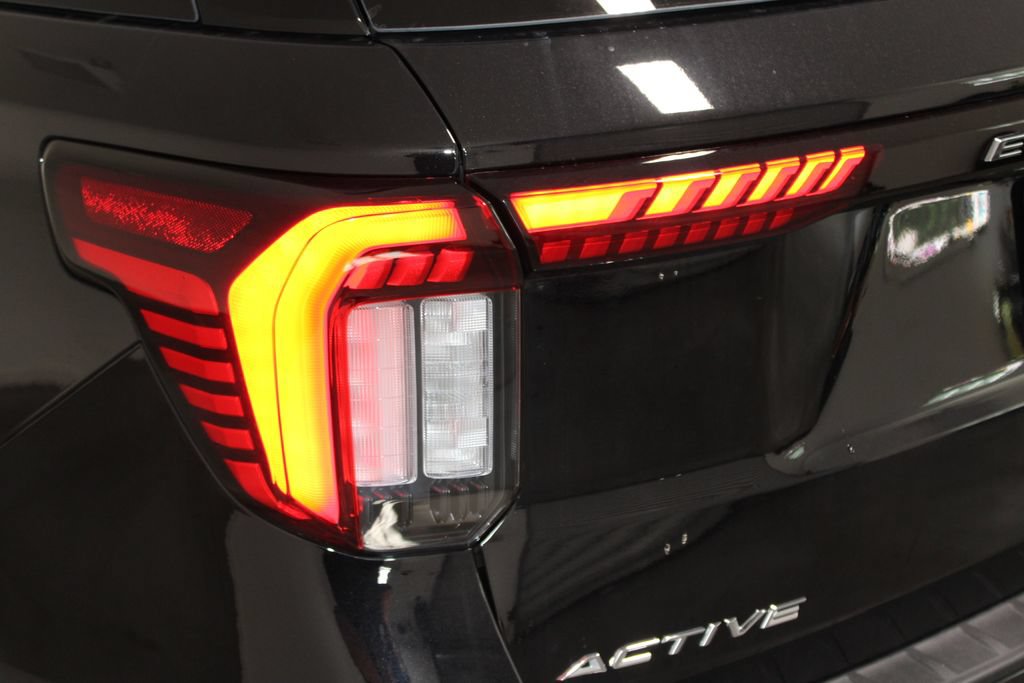 New 2026 Ford Explorer Active RWD image 54