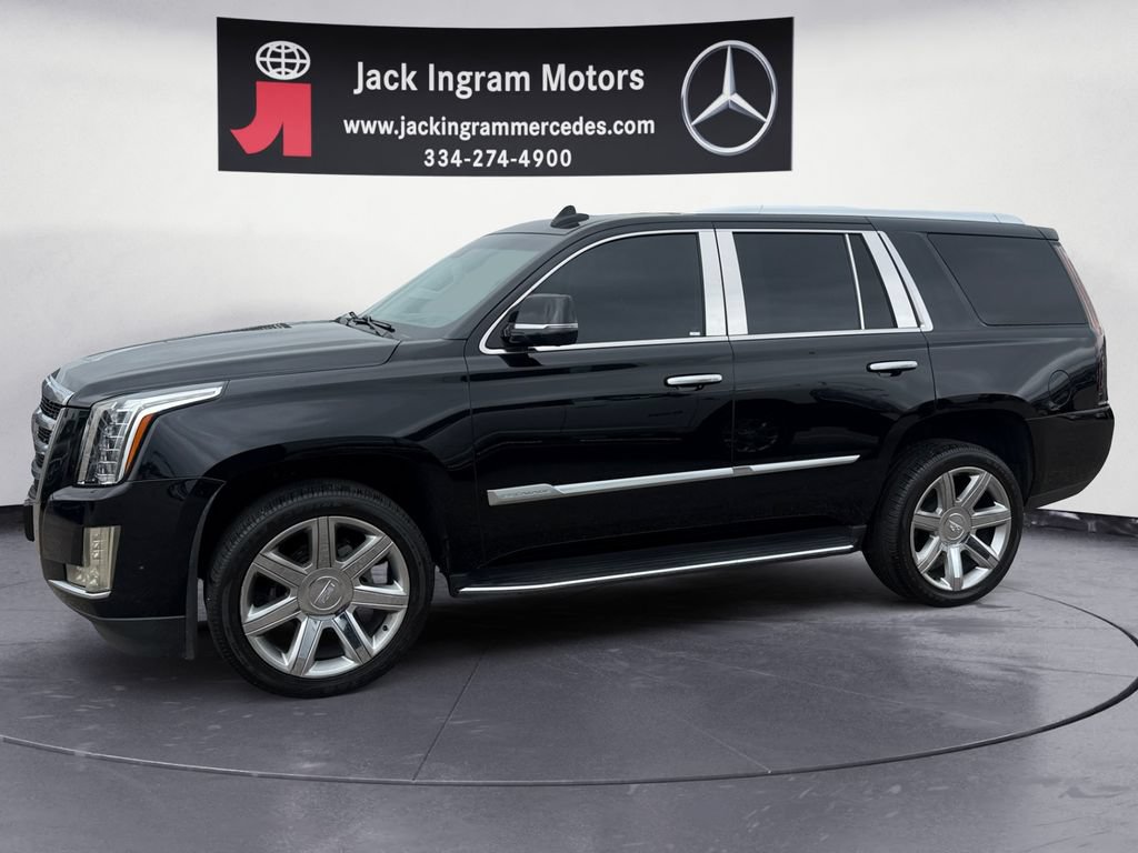 Used 2018 Cadillac Escalade Luxury RWD video 2