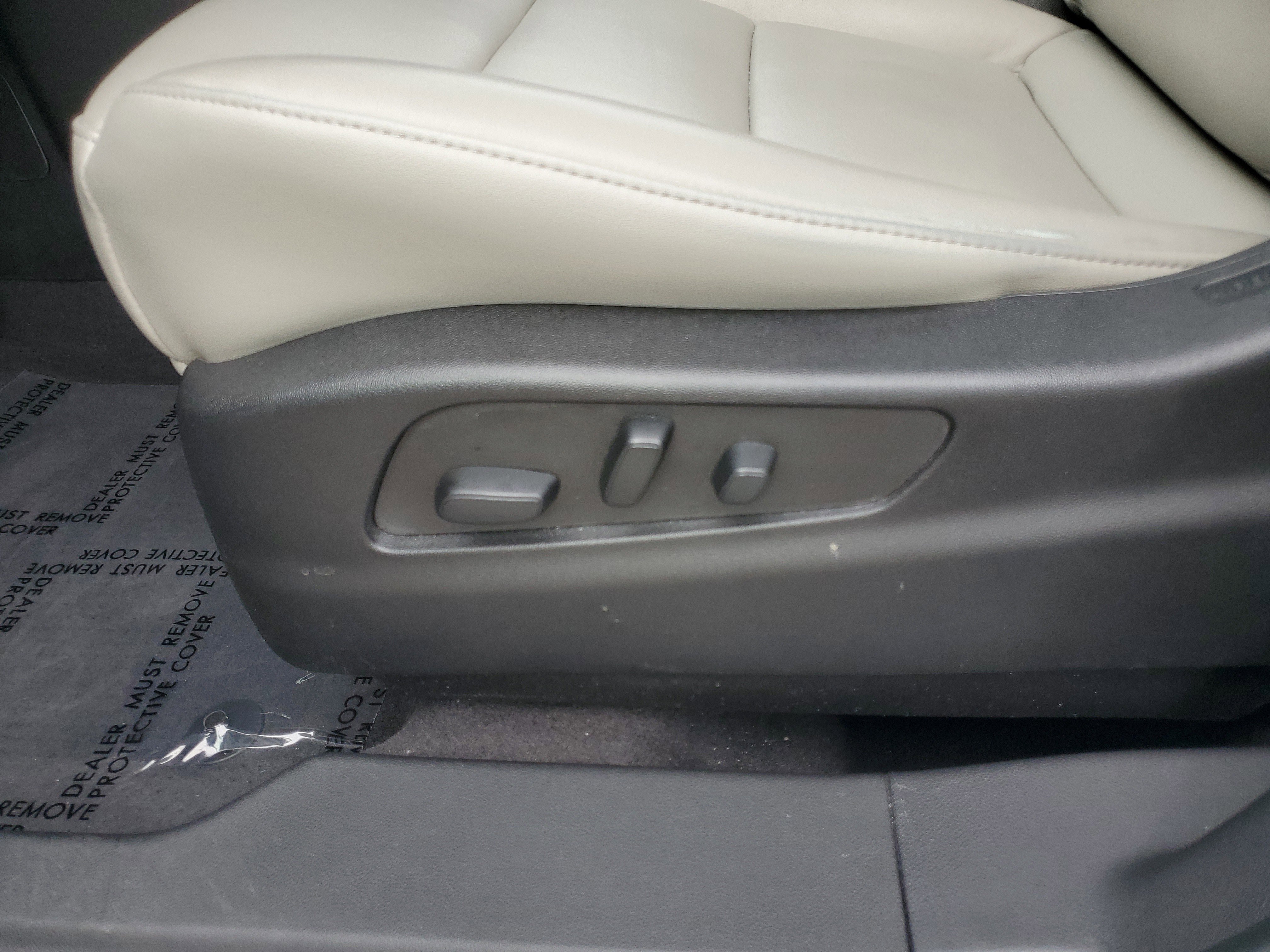 Used 2023 Cadillac XT4 Premium Luxury w/ Driver Assist Package image 13