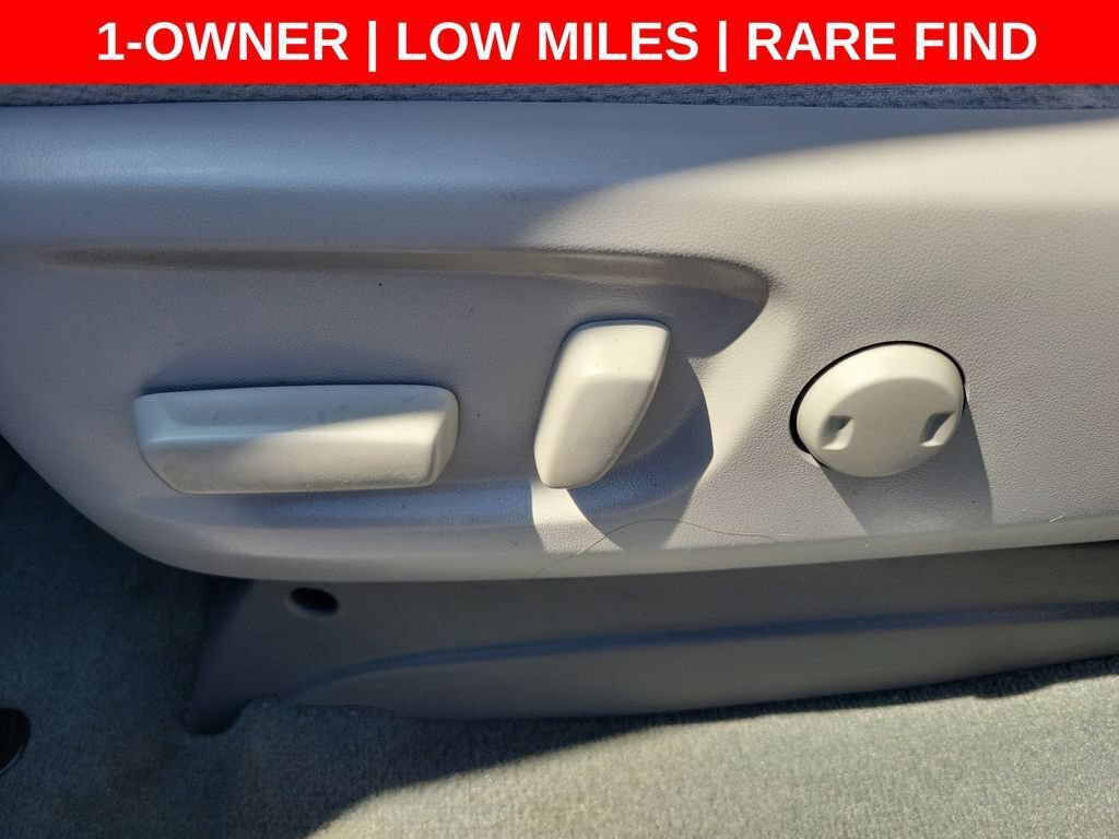 Used 2019 Toyota Sienna LE FWD image 17