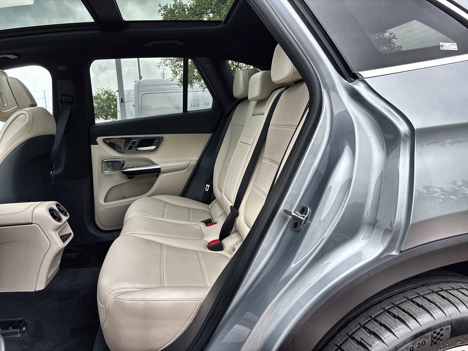 New 2026 Mercedes-Benz GLC 300 4MATIC image 4