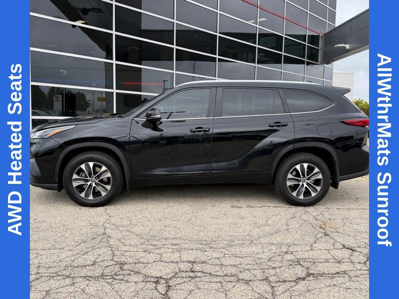 Used 2023 Toyota Highlander XLE AWD/4WD image 6
