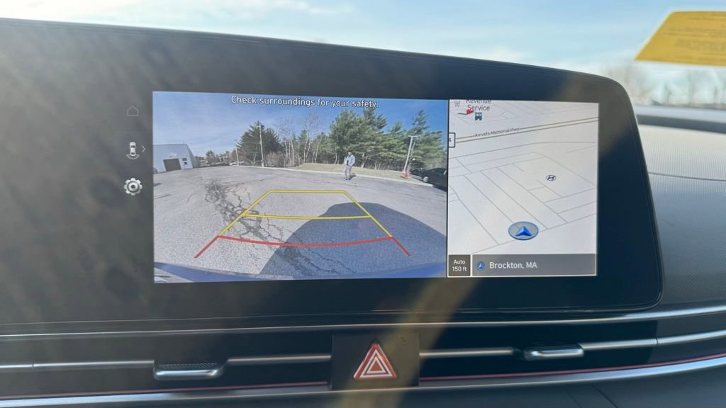 Used 2024 Hyundai Elantra SEL image 12