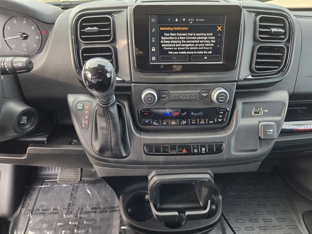 Used 2023 RAM ProMaster 2500 w/ Convenience Group FWD image 13