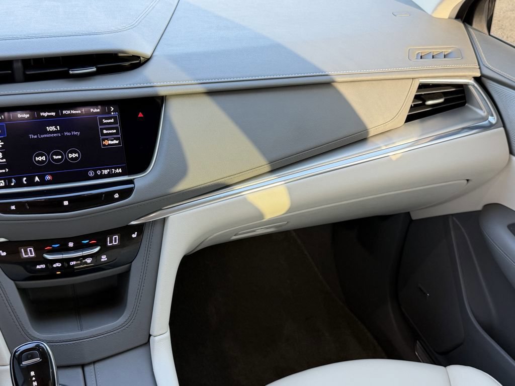 Used 2020 Cadillac XT5 Premium Luxury FWD image 14