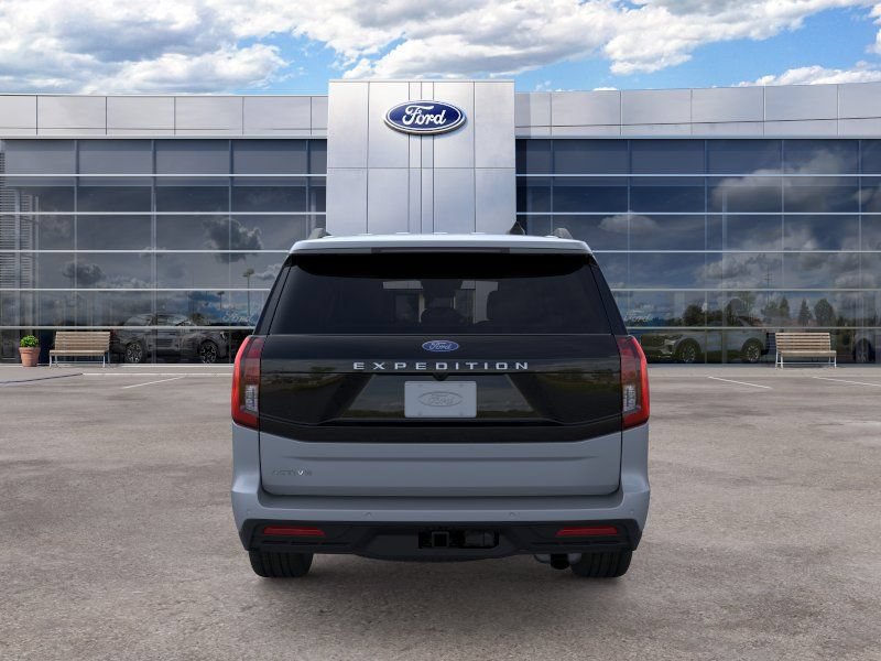 New 2026 Ford Expedition Active RWD image 5