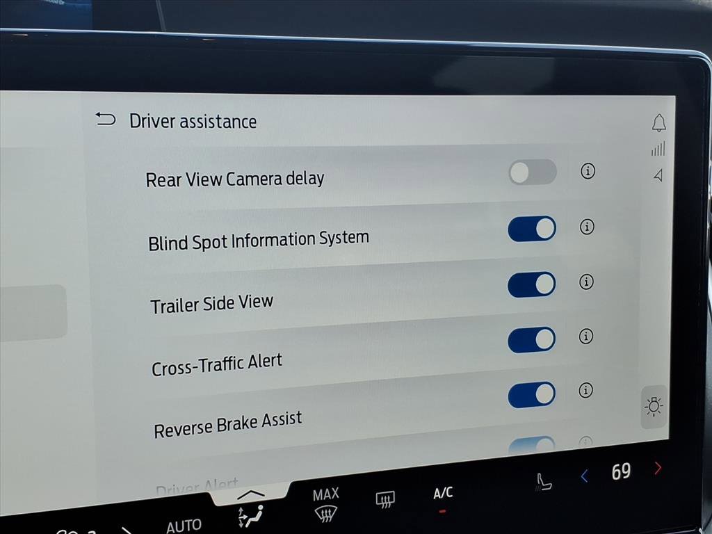 New 2026 Ford Expedition Active RWD image 10