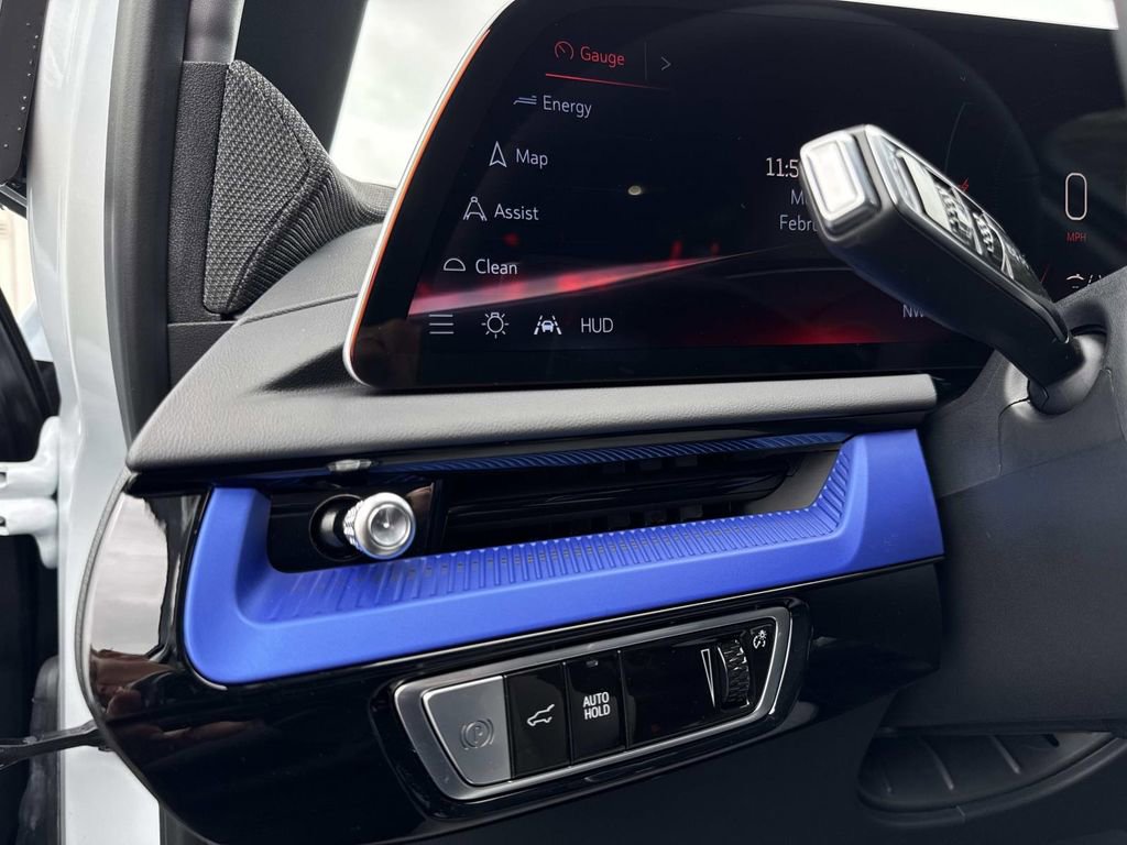 New 2026 Cadillac Optiq V image 30