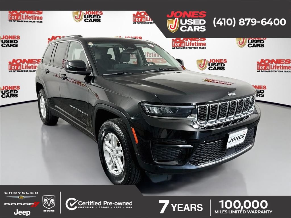 Used 2023 Jeep Grand Cherokee Laredo w/ Luxury Tech Group I AWD/4WD image 1
