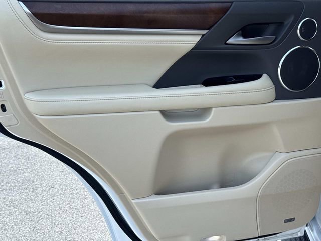 Certified 2020 Lexus LX 570 4WD w/ Luxury Package image 12