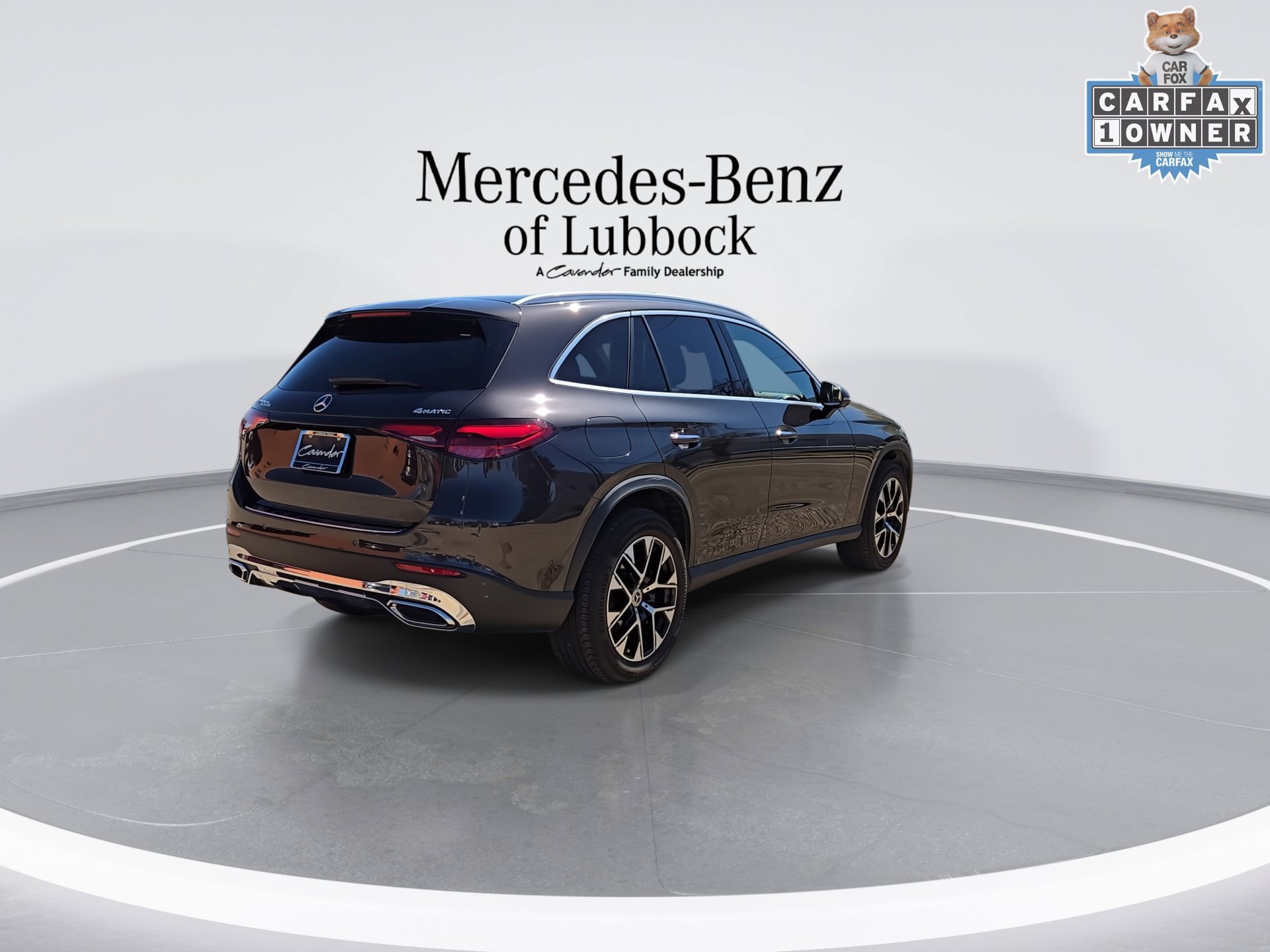 Used 2025 Mercedes-Benz GLC 350e 4MATIC image 8
