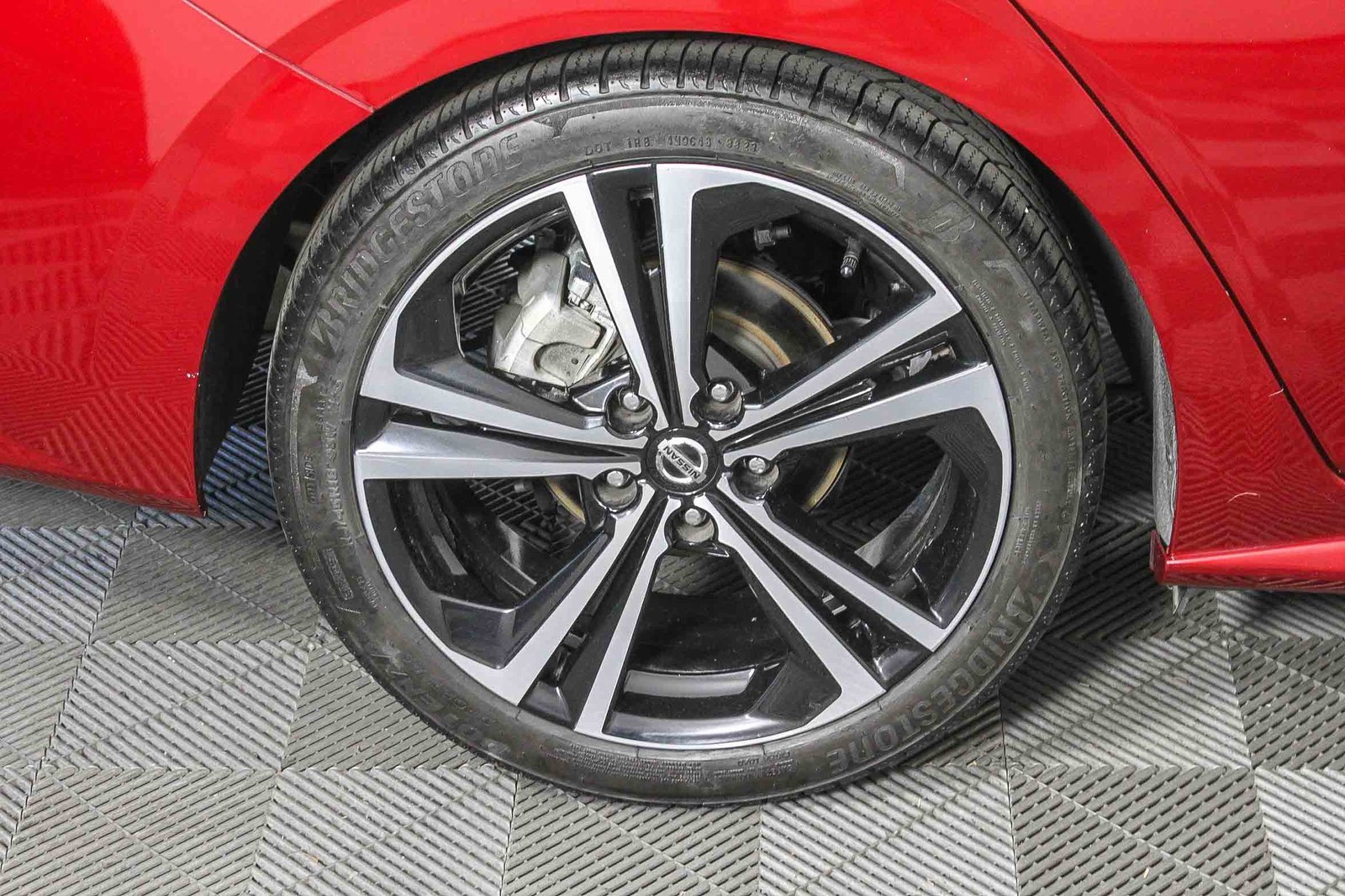 Certified 2022 Nissan Sentra SR w/ SR Premium Package image 11