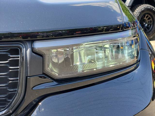 Certified 2025 Jeep Grand Cherokee L Limited w/ Luxury Tech Group II AWD/4WD image 9