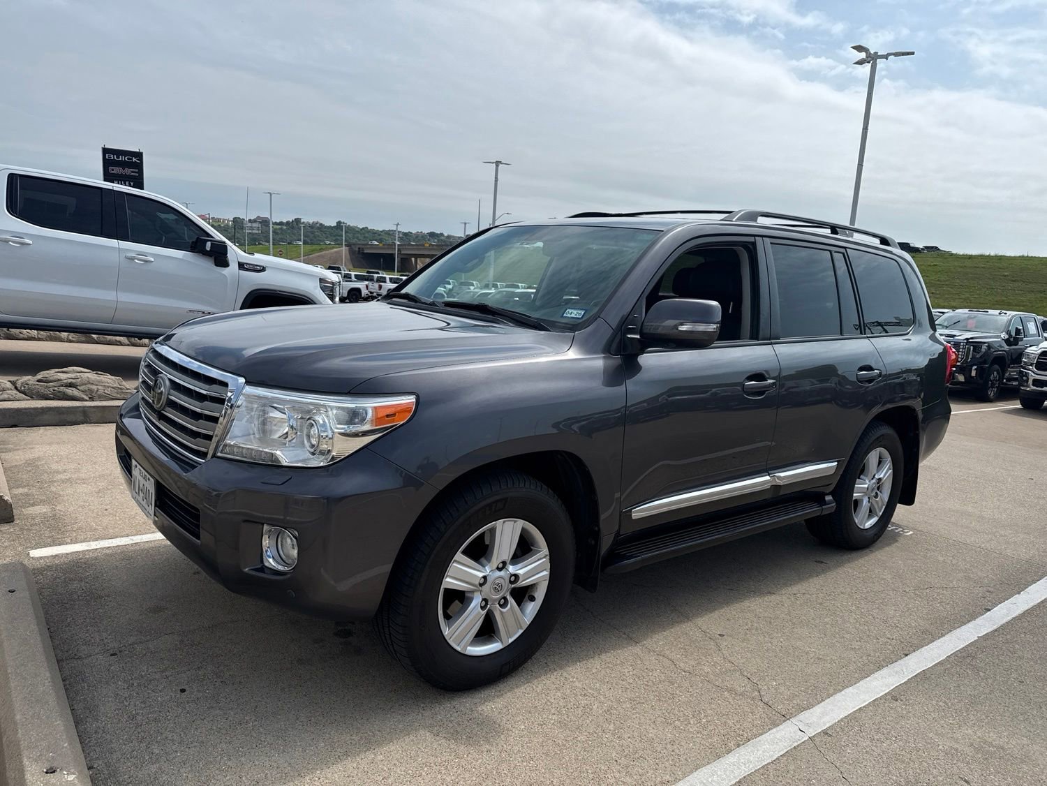 Used 2015 Toyota Land Cruiser AWD/4WD image 1