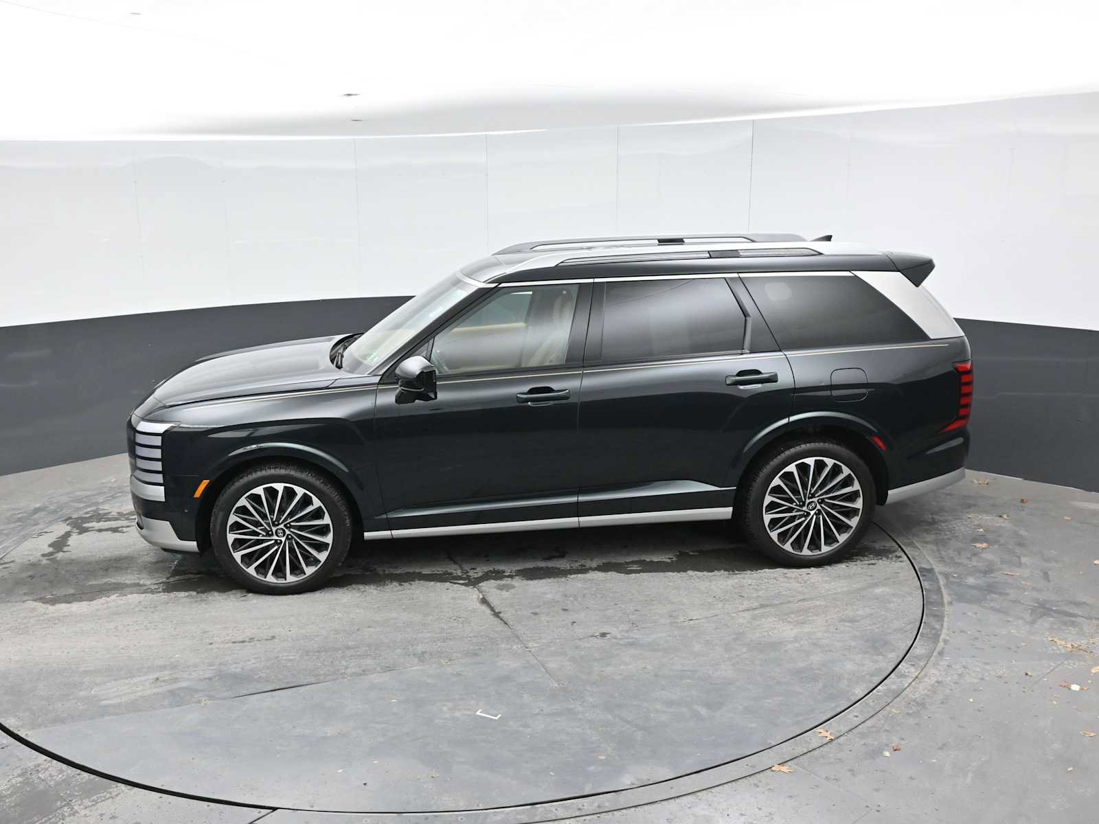 Used 2026 Hyundai Palisade Calligraphy AWD/4WD image 14