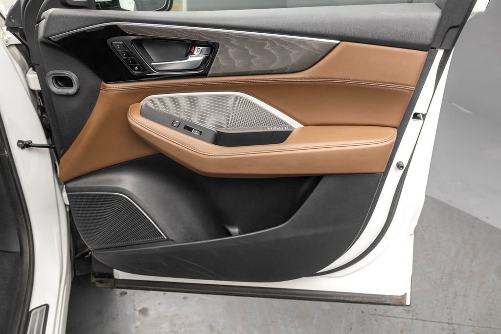 Used 2023 Acura MDX SH-AWD w/ Advance Package image 38