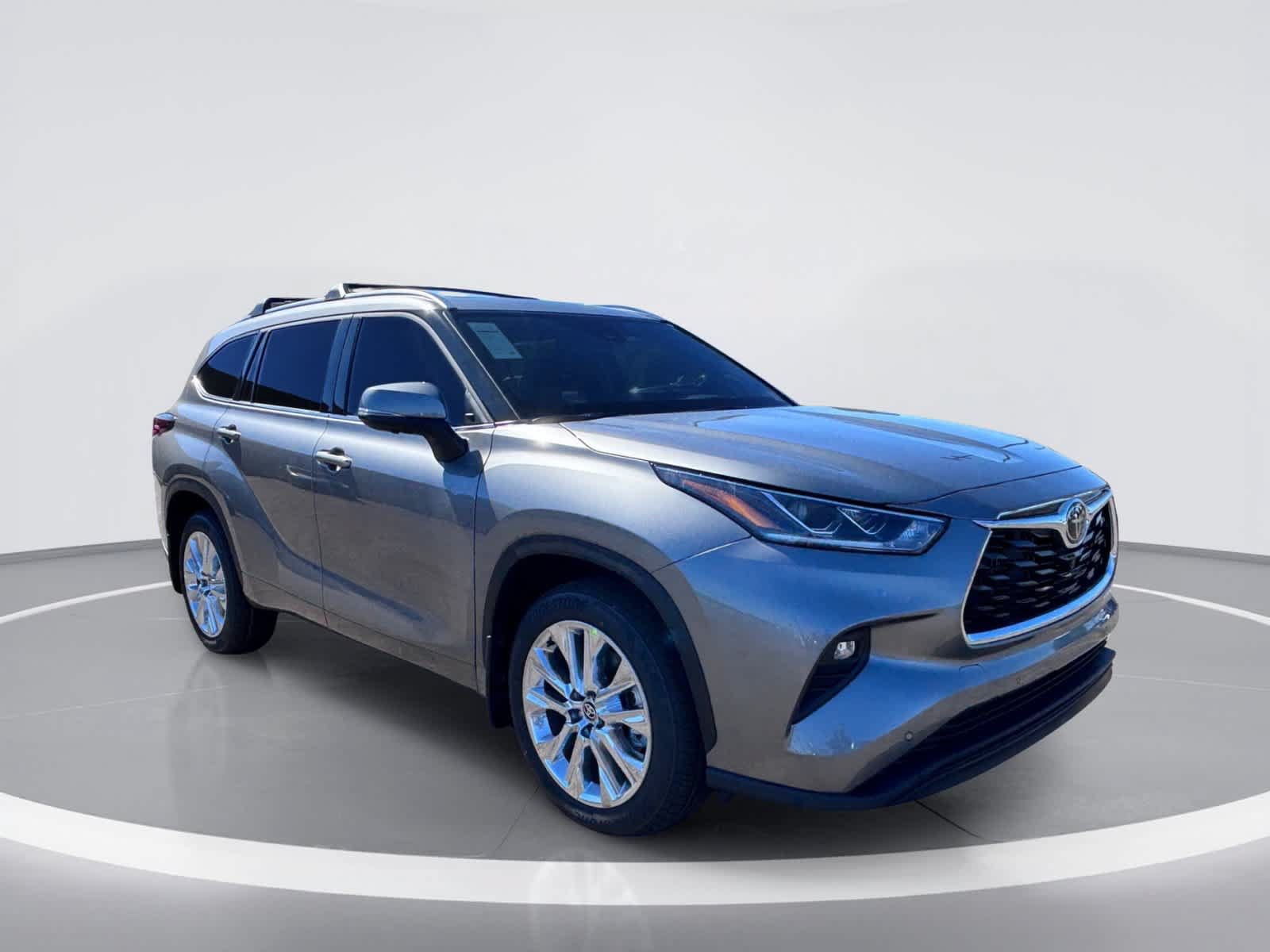 New 2026 Toyota Highlander Limited AWD/4WD image 9