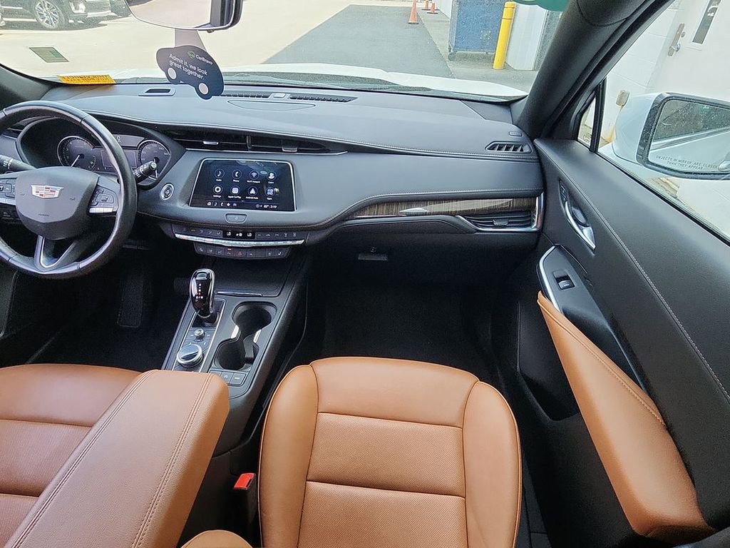 Certified 2022 Cadillac XT4 Premium Luxury w/ Enhanced Visibility Package image 27