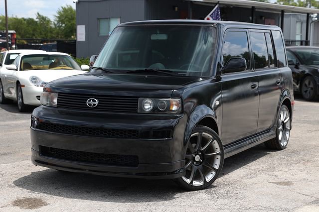 Used 2004 Scion xB FWD video 1