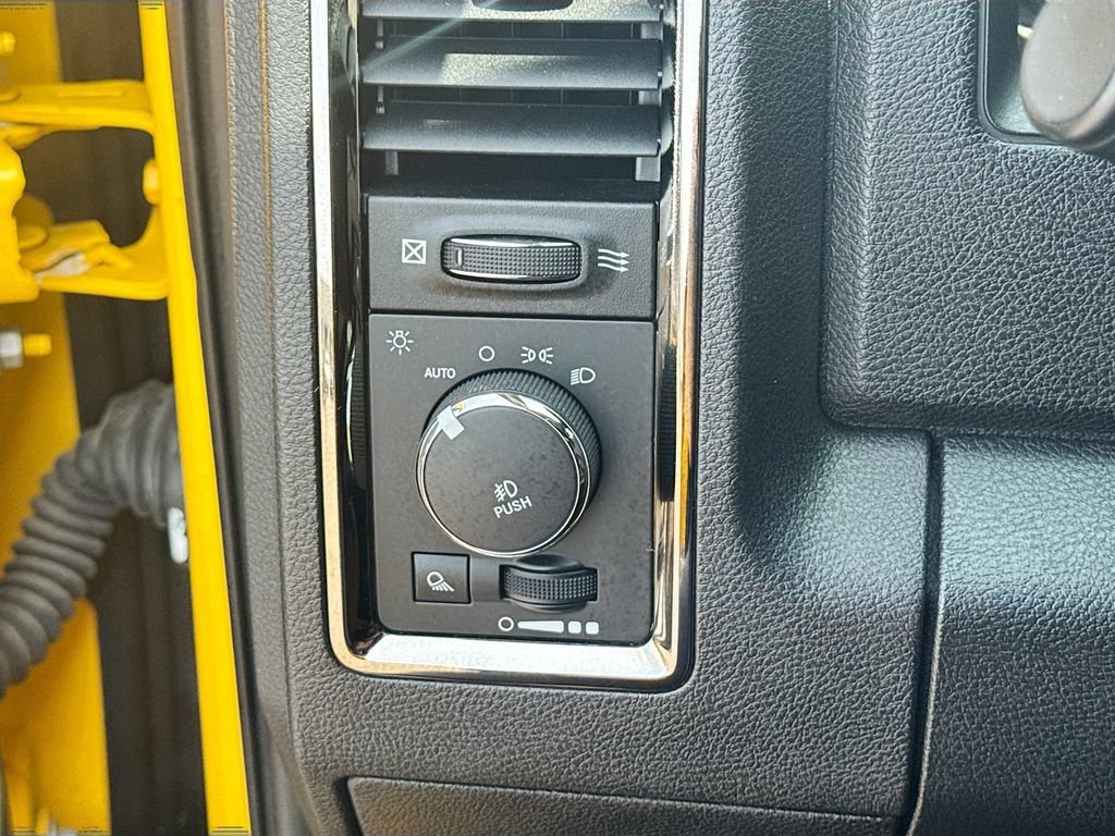 Used 2016 RAM 1500 Sport w/ Stinger Yellow Sport Package AWD/4WD image 6