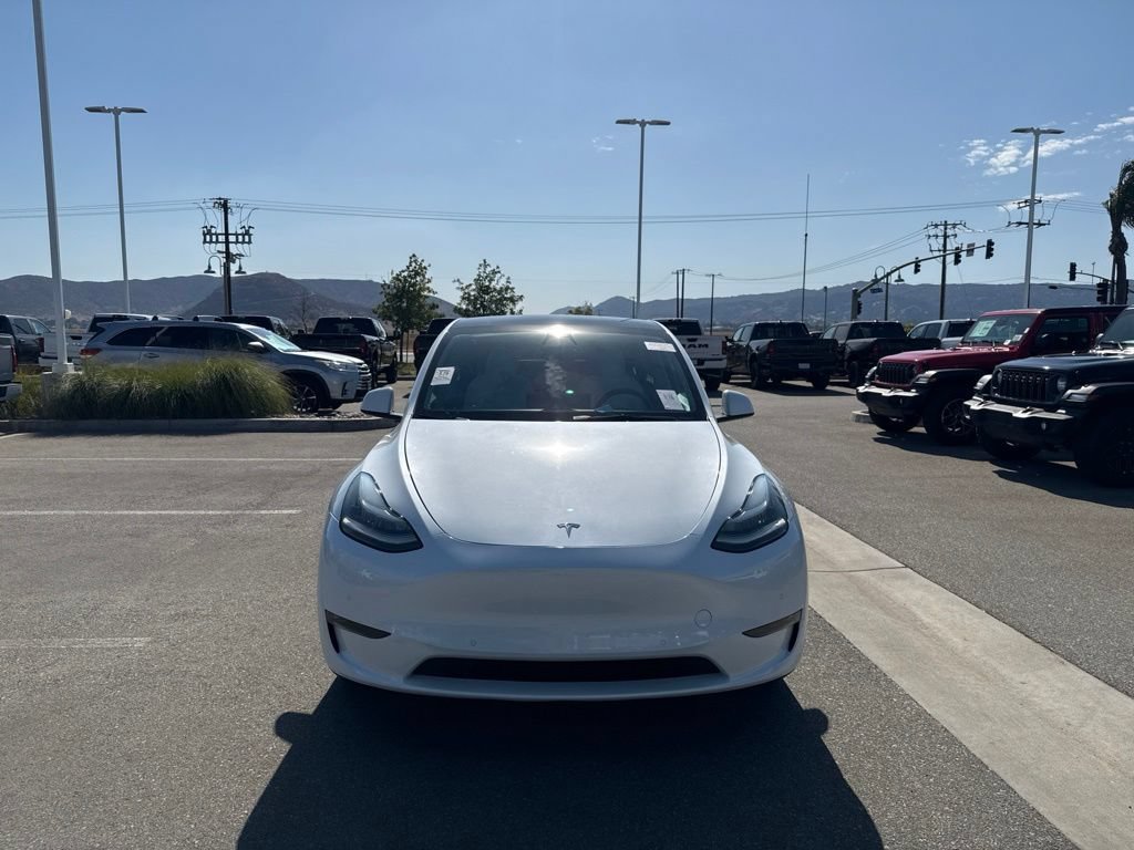 Used 2021 Tesla Model Y Long Range AWD/4WD image 3
