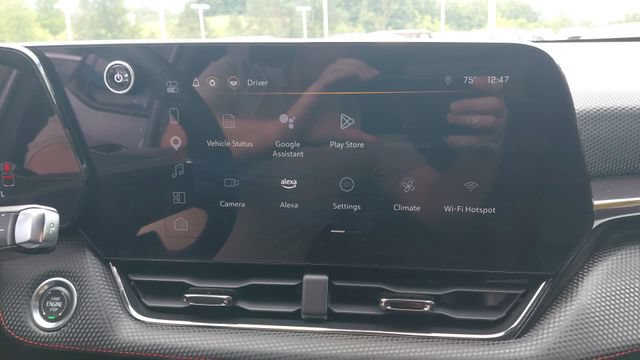 Used 2025 Chevrolet Equinox RS w/ Safety and Technology Package AWD/4WD image 19