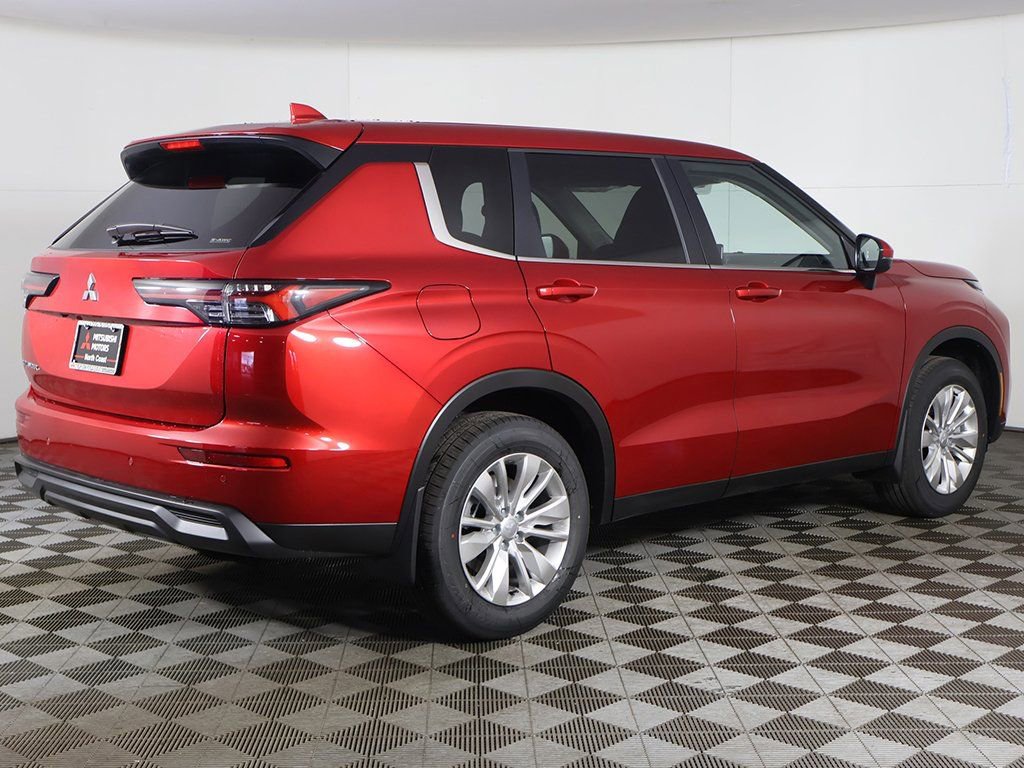 New 2026 Mitsubishi Outlander ES AWD/4WD image 11